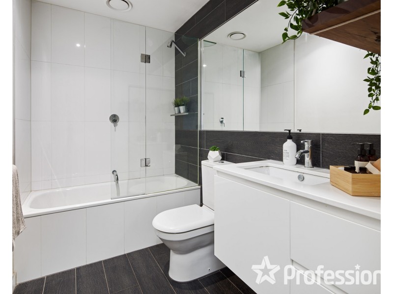 501/163 Fitzroy Street, St Kilda VIC 3182