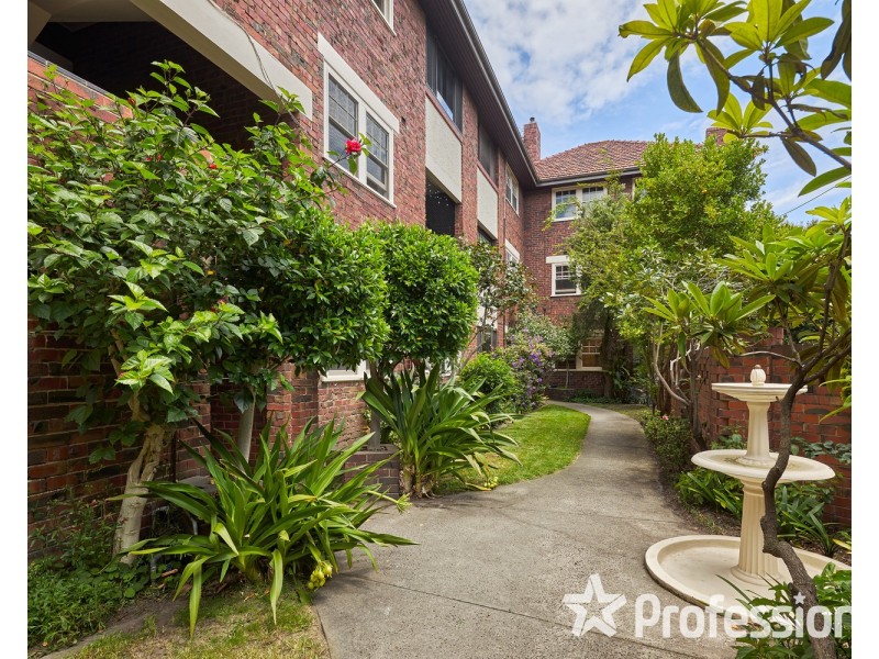 2/17 Mitford Street, St Kilda VIC 3182
