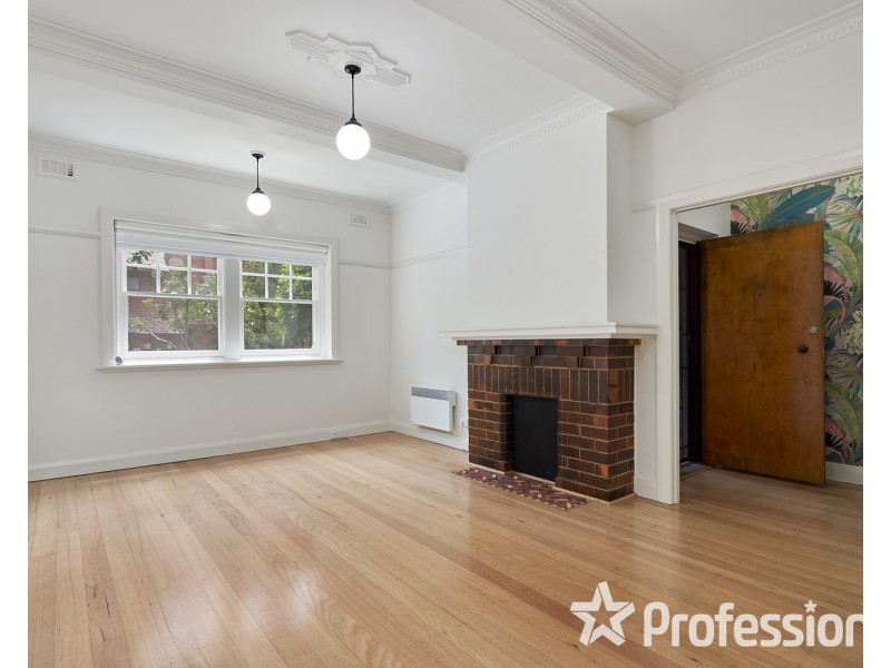 2/17 Mitford Street, St Kilda VIC 3182