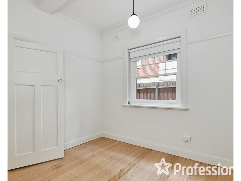 2/17 Mitford Street, St Kilda VIC 3182