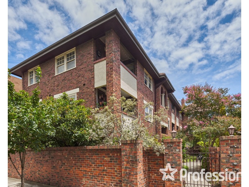 2/17 Mitford Street, St Kilda VIC 3182