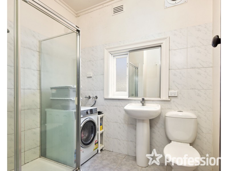 6/6 West Beach Road, St Kilda West VIC 3182