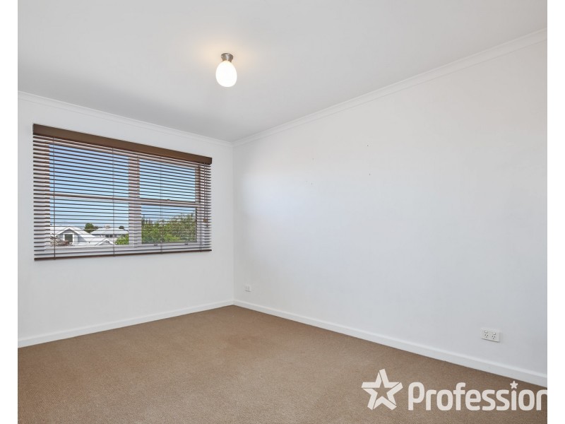 66 Ford Street, Newport VIC 3015