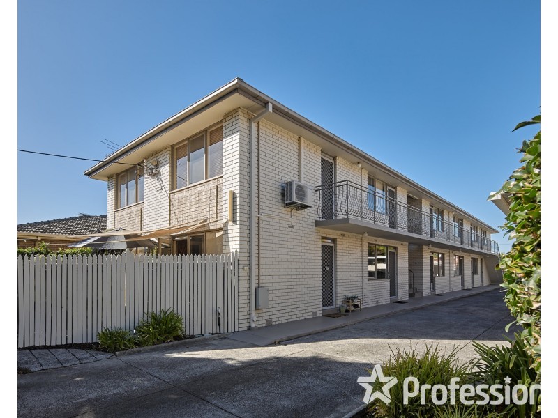 2/61 Eskdale Road, Caulfield North VIC 3161