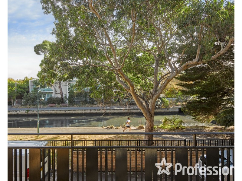 4/64 Broadway, Elwood VIC 3184