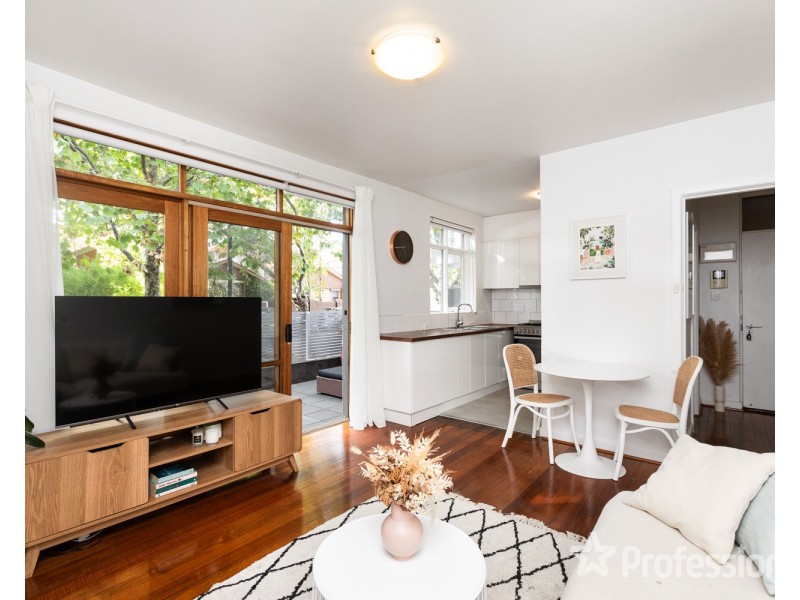 1/7 Ravens Grove, St Kilda East VIC 3183