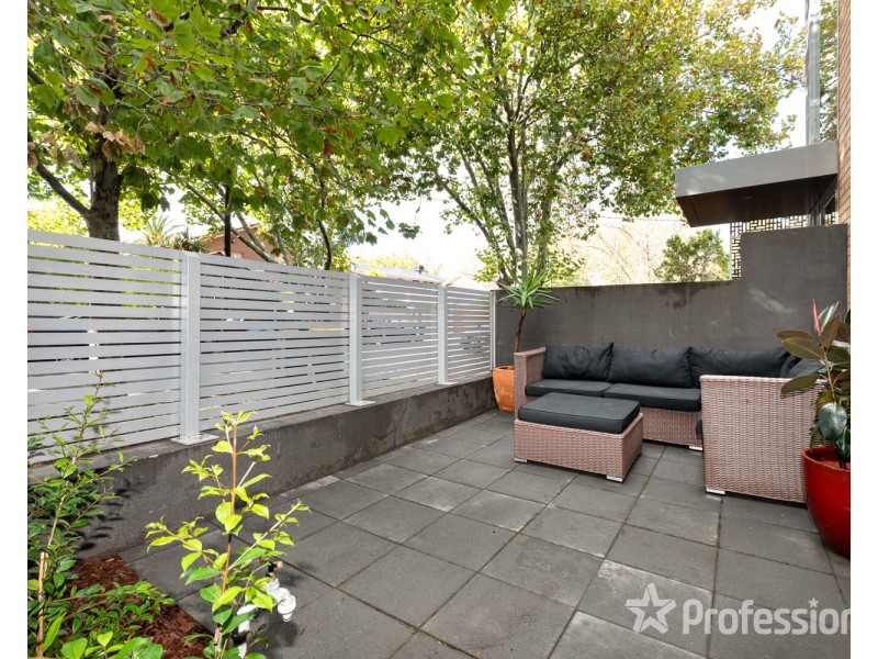 1/7 Ravens Grove, St Kilda East VIC 3183