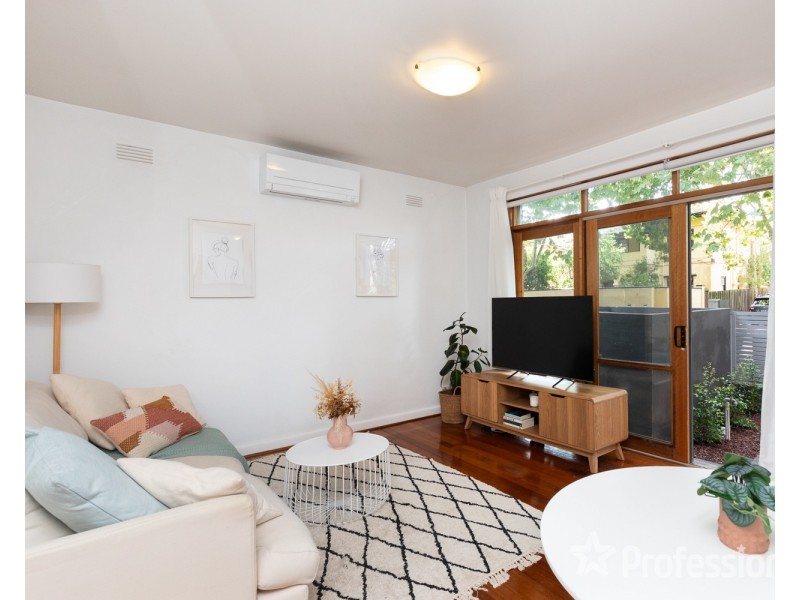 1/7 Ravens Grove, St Kilda East VIC 3183