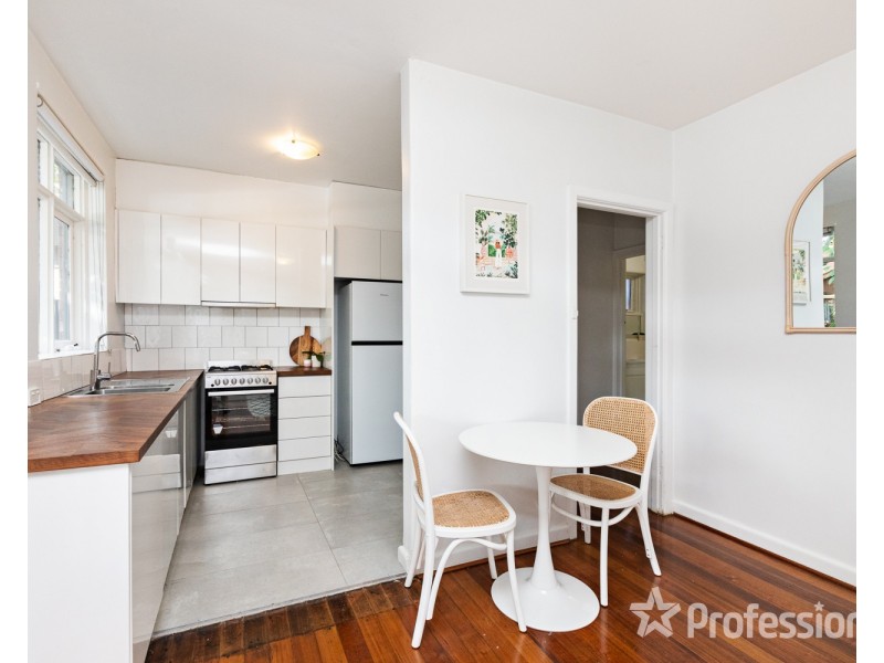 1/7 Ravens Grove, St Kilda East VIC 3183