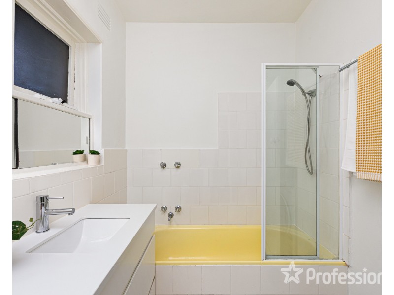 1/7 Ravens Grove, St Kilda East VIC 3183