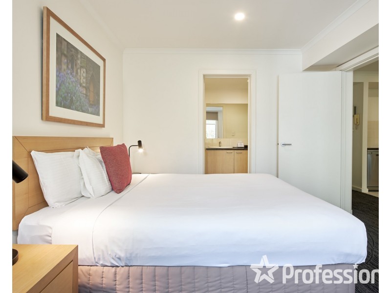 B8/1 Eildon Road, St Kilda VIC 3182