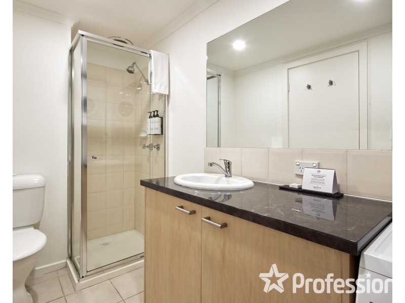 B8/1 Eildon Road, St Kilda VIC 3182
