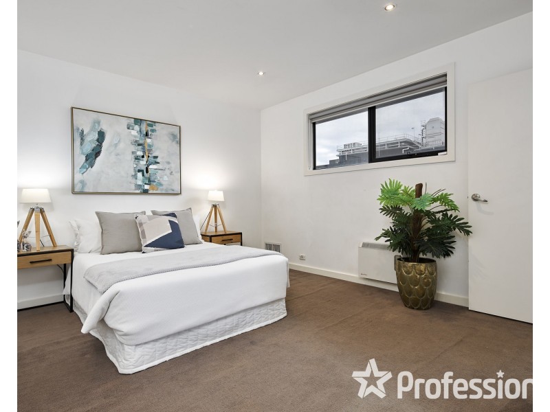 1/14 Indwe Street, West Footscray VIC 3012