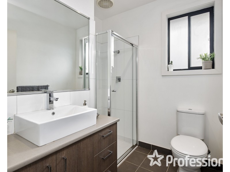 1/14 Indwe Street, West Footscray VIC 3012