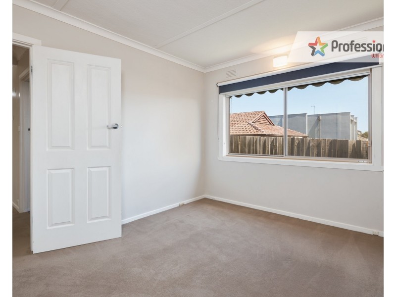 2/3 Estella Street, Glen Iris VIC 3146