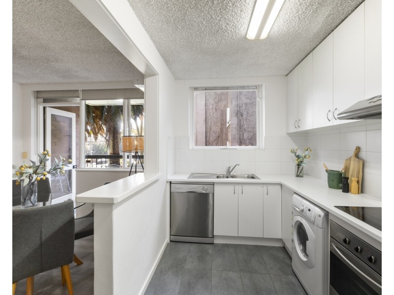 1/19-21 Dalgety Street, St Kilda VIC 3182