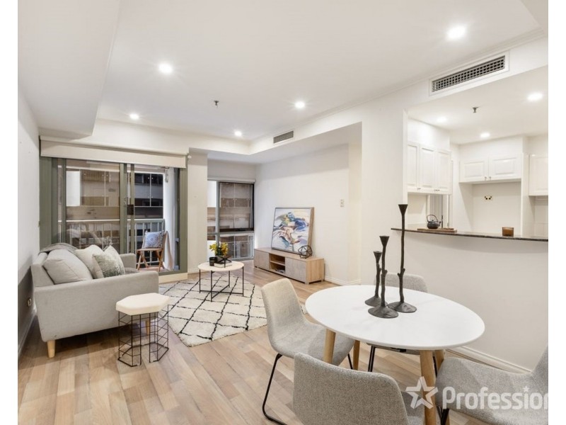 105/15 Queens Road, Melbourne VIC 3004