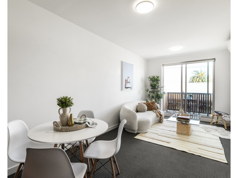 2/64 Fitzroy Street, St Kilda VIC 3182