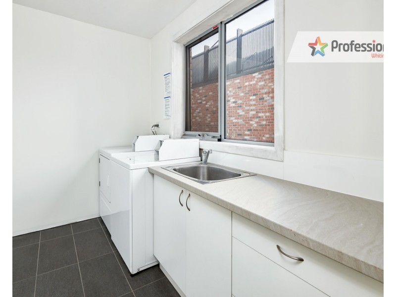 12/4 Burnett Street, St Kilda VIC 3182