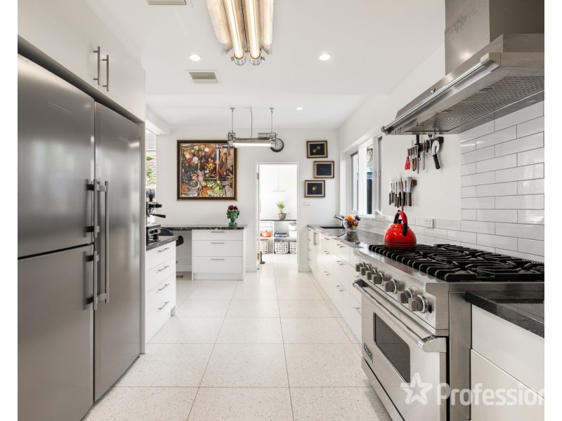 1 Byrne Avenue, Elwood VIC 3184