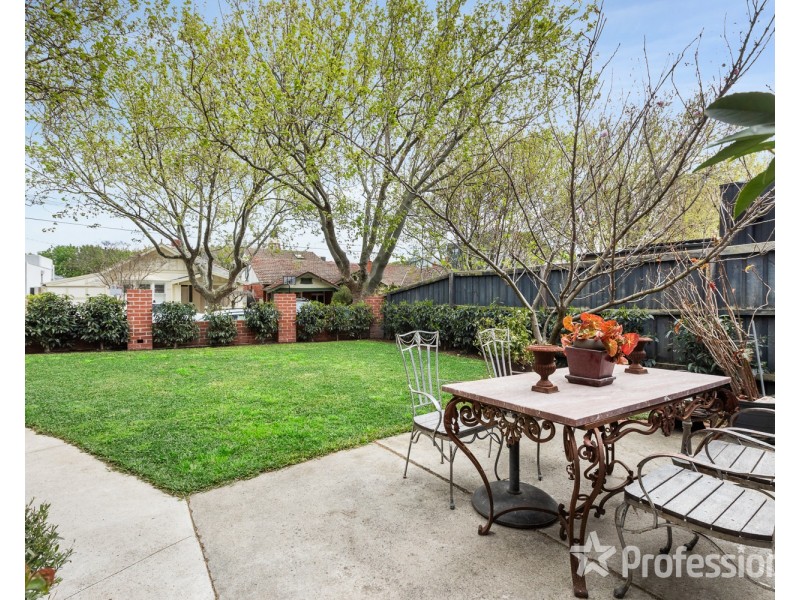 1 Byrne Avenue, Elwood VIC 3184