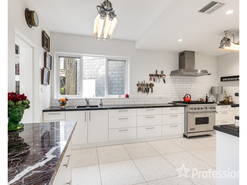 1 Byrne Avenue, Elwood VIC 3184