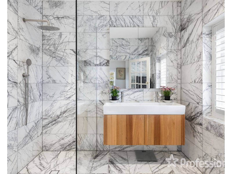 1 Byrne Avenue, Elwood VIC 3184