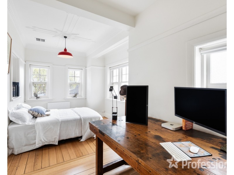 1 Byrne Avenue, Elwood VIC 3184