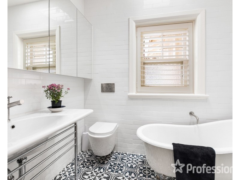 1 Byrne Avenue, Elwood VIC 3184