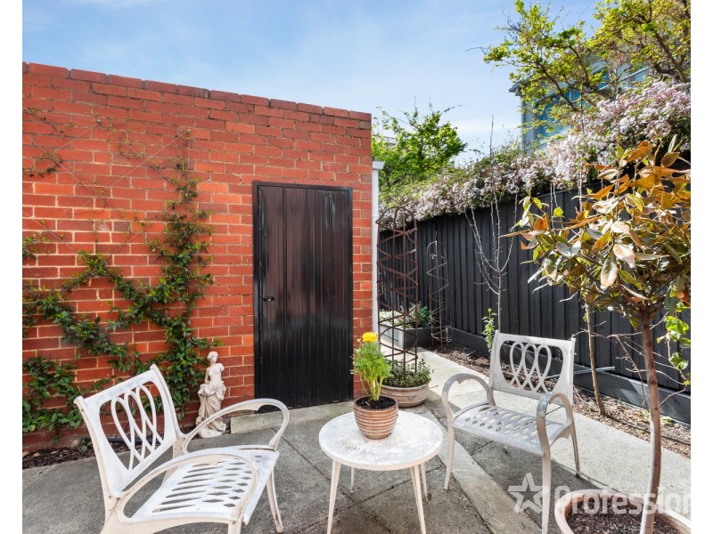1 Byrne Avenue, Elwood VIC 3184