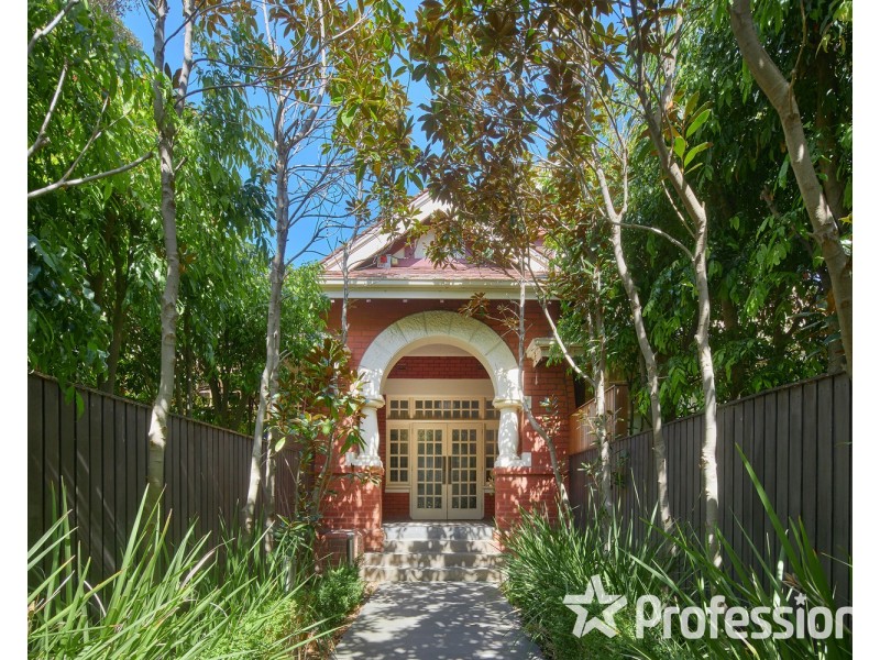13/17 Robe Street, St Kilda VIC 3182