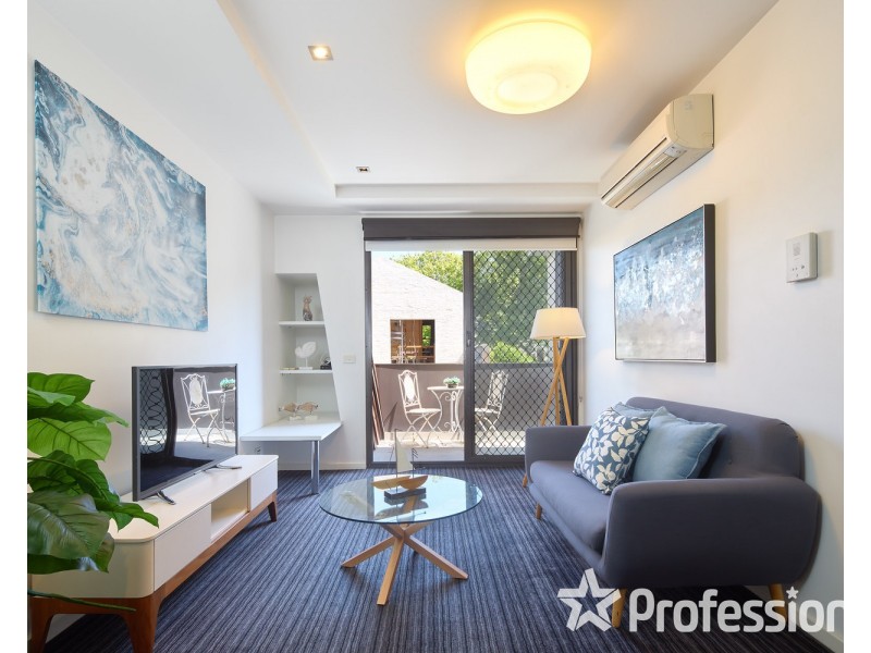 13/17 Robe Street, St Kilda VIC 3182