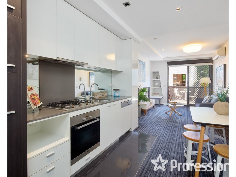 13/17 Robe Street, St Kilda VIC 3182