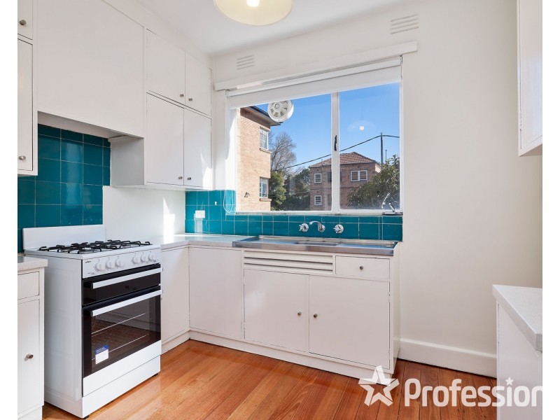 1/2 Newton Court, St Kilda VIC 3182