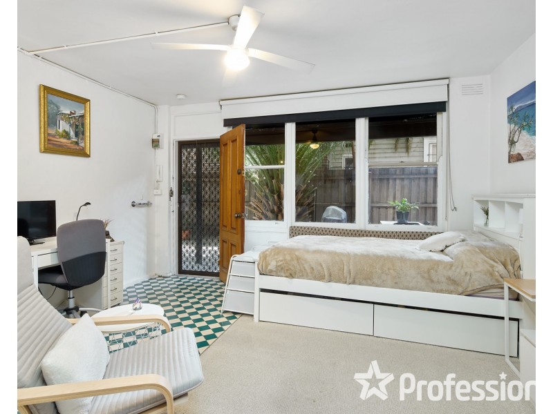 3/4 Park Street, St Kilda West VIC 3182