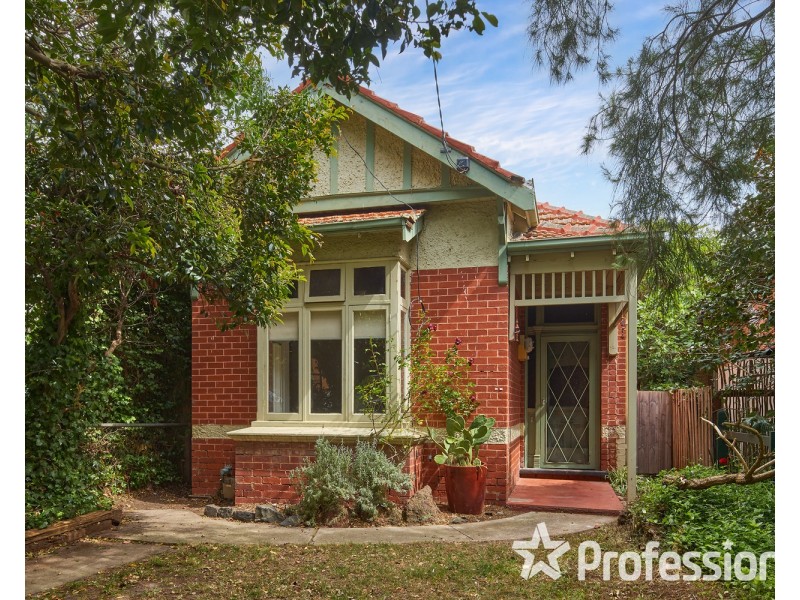 49  Carrington Grove, St Kilda East VIC 3183