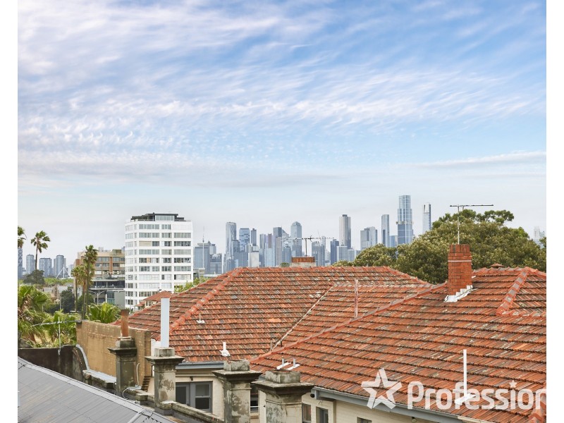 28/1-2 The Esplanade, St Kilda VIC 3182