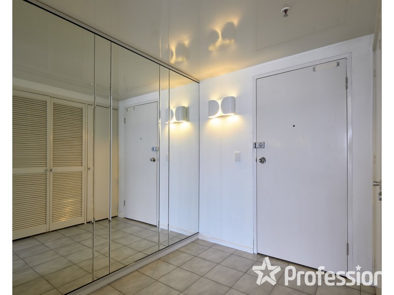63/8-10 The Esplanade, St Kilda VIC 3182