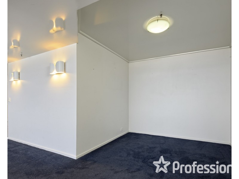 63/8-10 The Esplanade, St Kilda VIC 3182