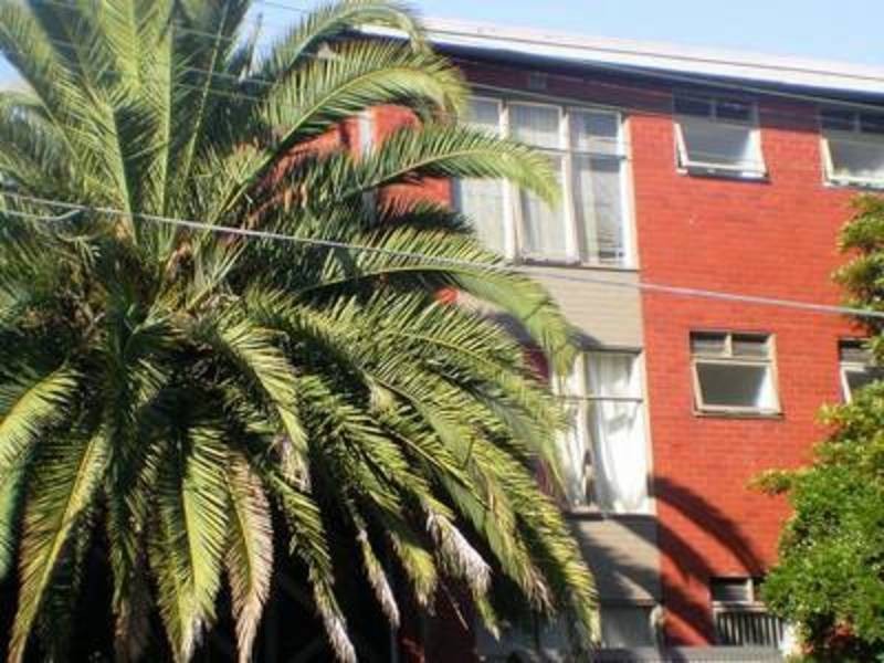 21/82 Grey Street, St Kilda VIC 3182