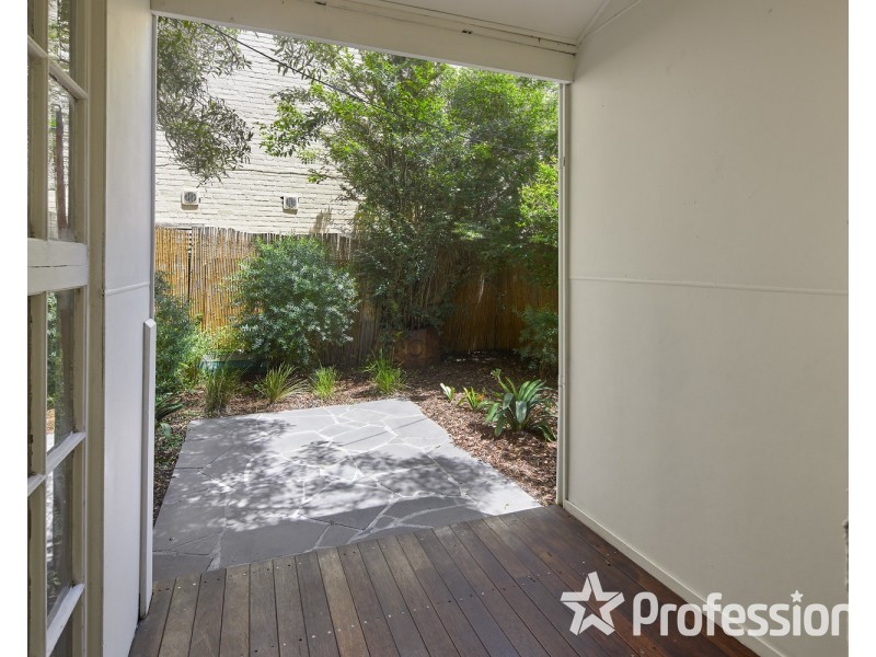 14 Enfield Street, St Kilda VIC 3182