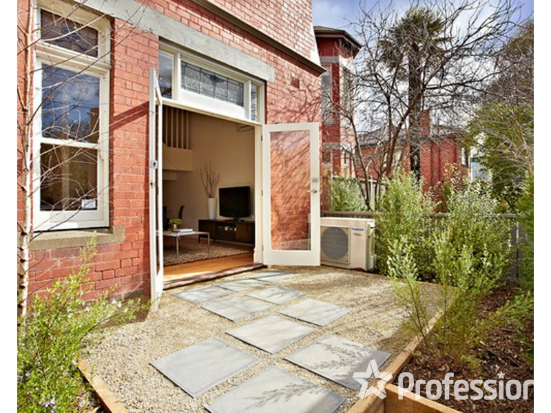3B Lewisham Road, Windsor VIC 3181