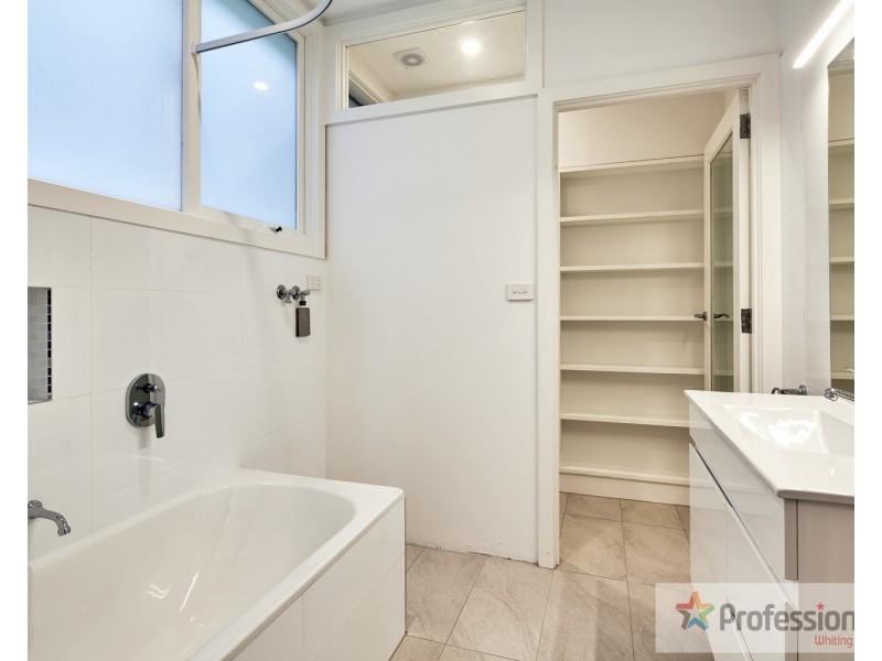 1/6 Burnett Street, St Kilda VIC 3182