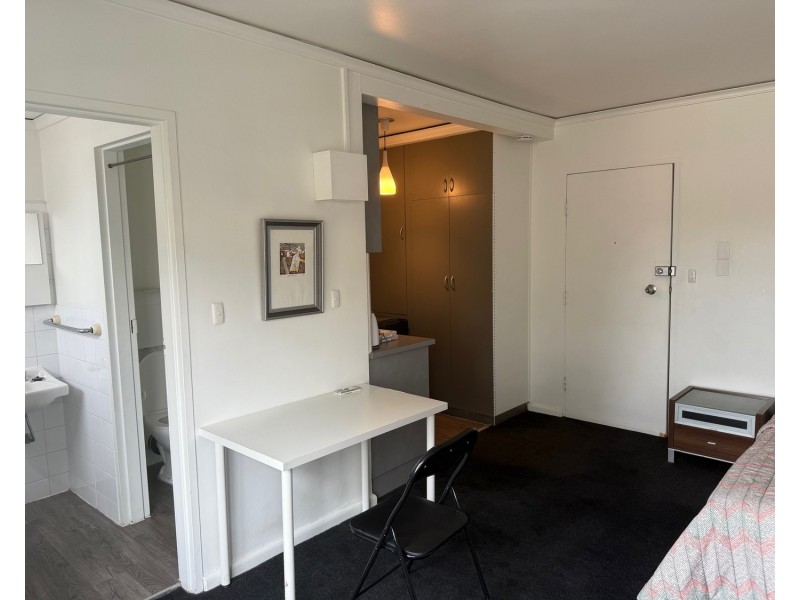 6/82  Grey Street, St Kilda VIC 3182