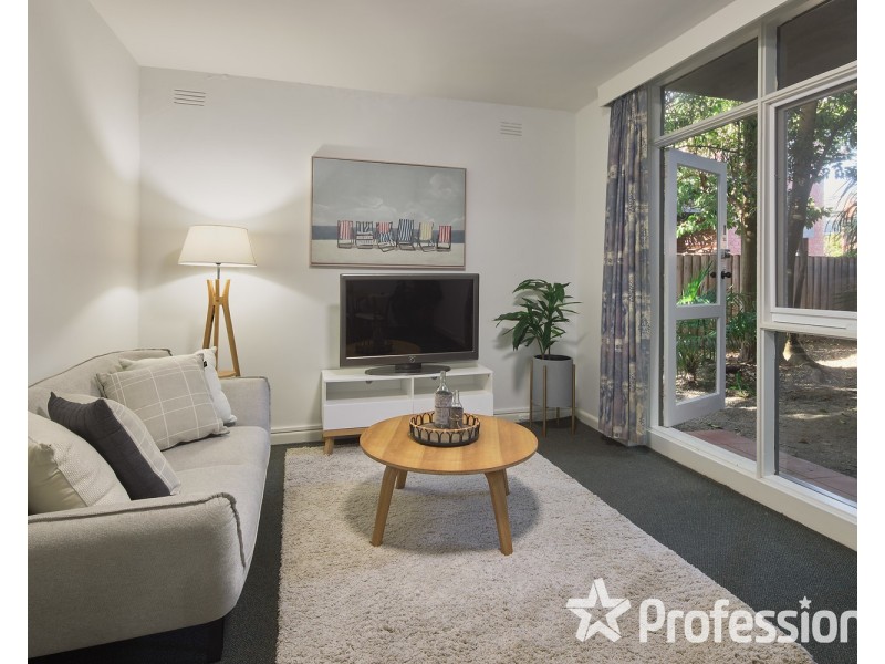 6/180 Barkly Street, St Kilda VIC 3182