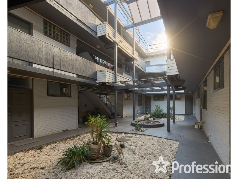 6/180 Barkly Street, St Kilda VIC 3182
