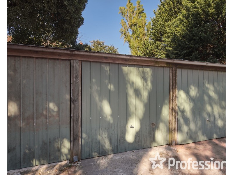 2/92 Barkly Street, St Kilda VIC 3182