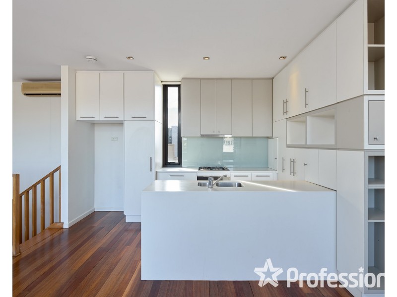 8/12 Pakington Street, St Kilda VIC 3182