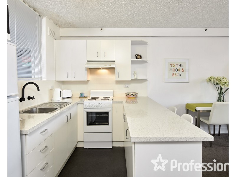 1001/81 Queens Road, Melbourne VIC 3004