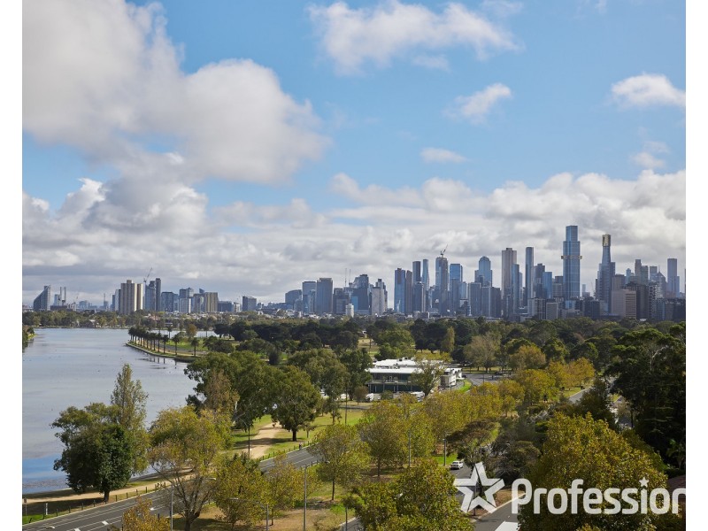 1001/81 Queens Road, Melbourne VIC 3004